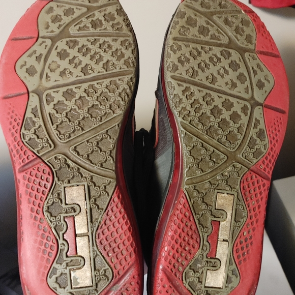 Nike LeBron 9 Low - Picture 13 of 13